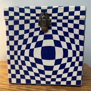 Vintage 1960’s-1970’s Platter-Pak No. 740 carry case for 45 records